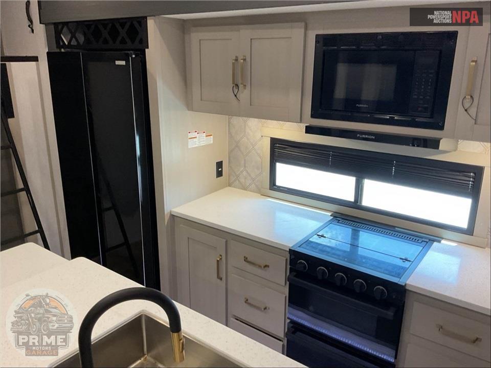 2024 Wildwood By Forest River M-375FAM - HERITAGE GLEN FIFTH WHEEL SERIES — фото 21