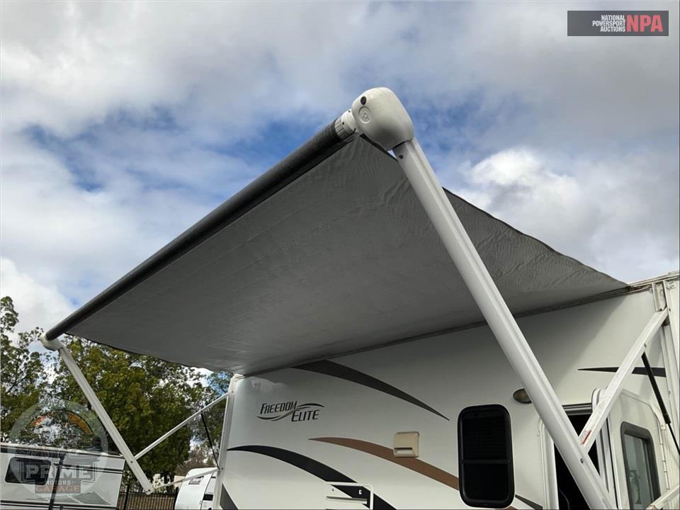 2016 Thor Motor Coach M-22FE E450-V10 - FREEDOM ELITE SERIES — фото 39