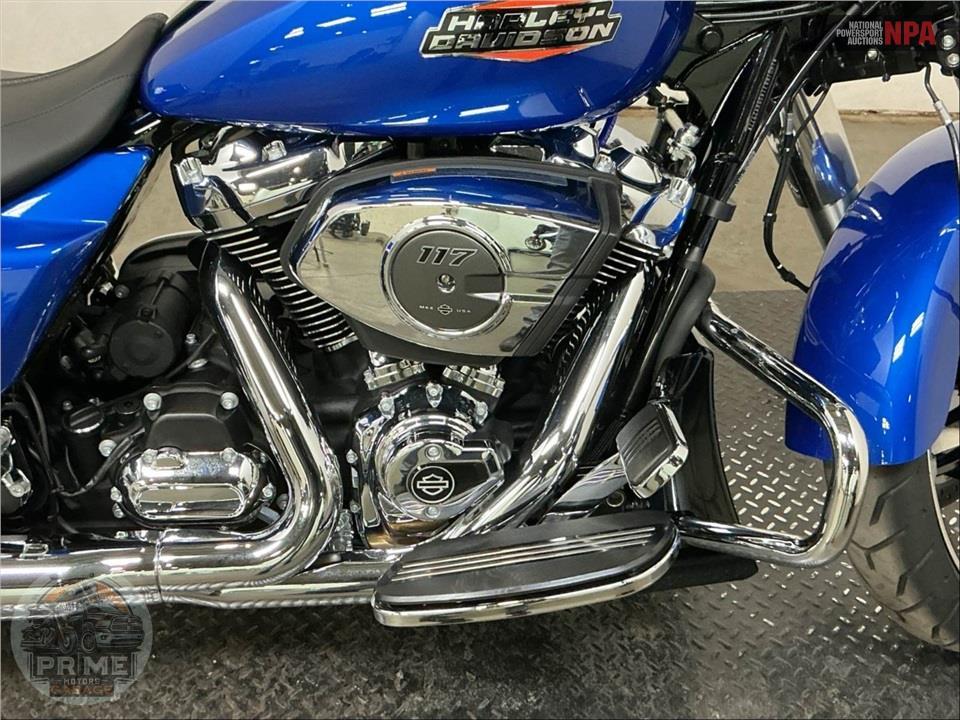 2025 Harley-Davidson FLHX STREET GLIDE — фото 6