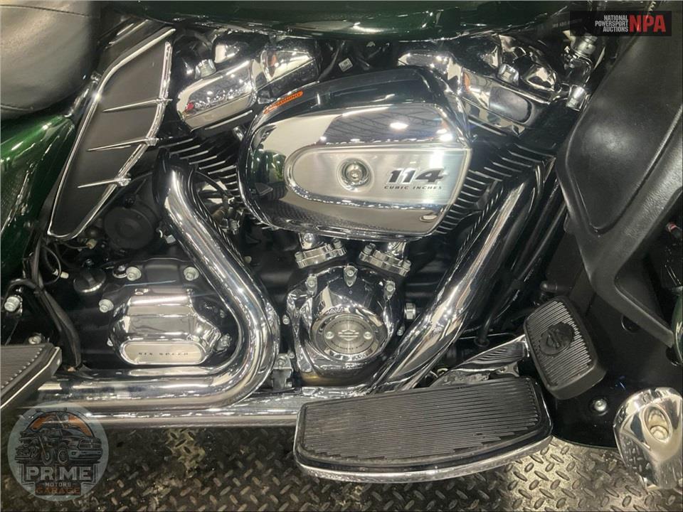 2019 Harley-Davidson FLHTCUTG TRI GLIDE ULTRA — фото 6