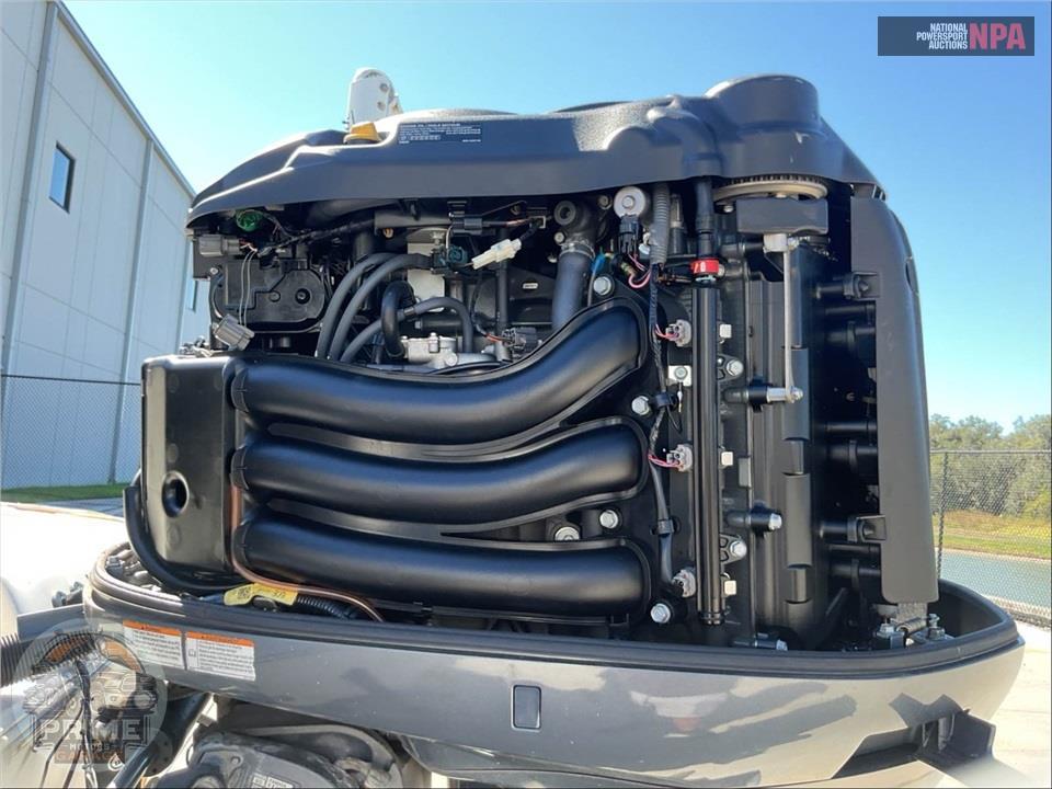 2013 Skeeter Boats SX 240(*)SALTWATER SERIES L=24/E-1-300HP YAMAHA OB — фото 8