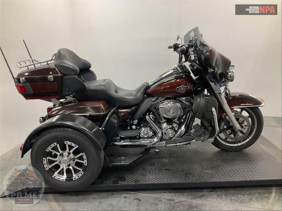 2011 Harley-Davidson FLHTCU UL CLSC EL GLIDE — фото 1