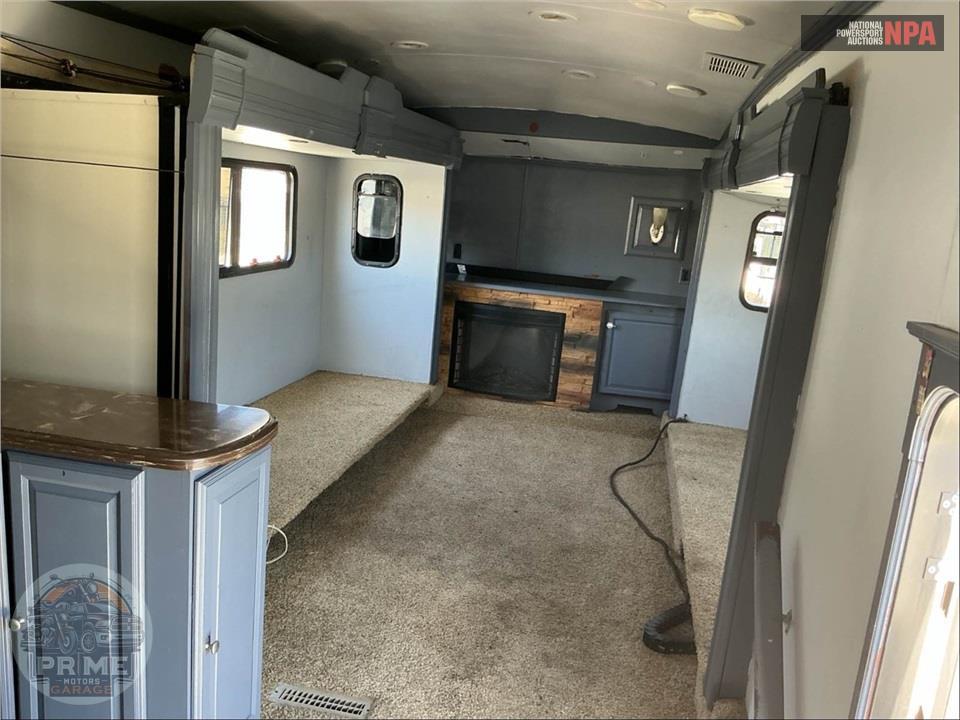 2014 Cardinal By Forest River M-3800FL - FIFTH WHEEL SERIES — фото 6