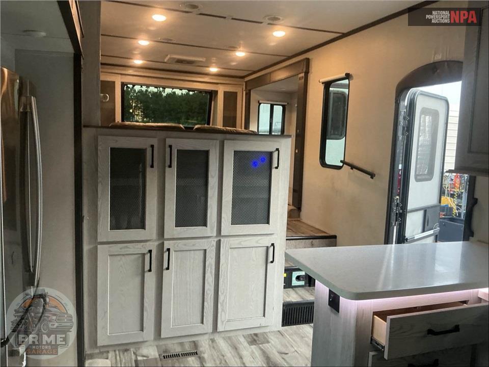 2022 Keystone Rv M-377 FL MONTANA HIGH COUNTRY FIFTH WHEEL SERIES — фото 6