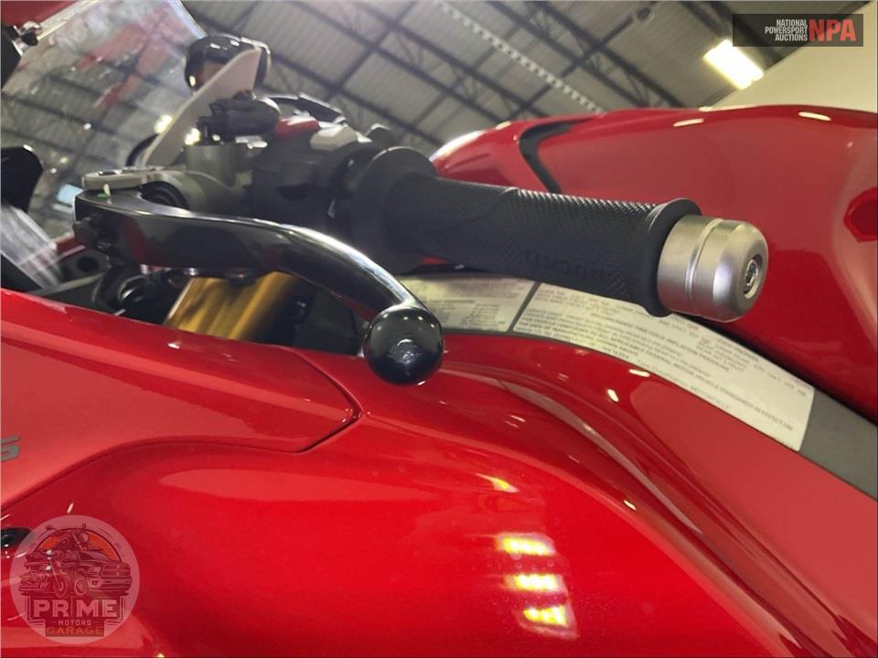 2025 Ducati PANIGALE V4 S — фото 30