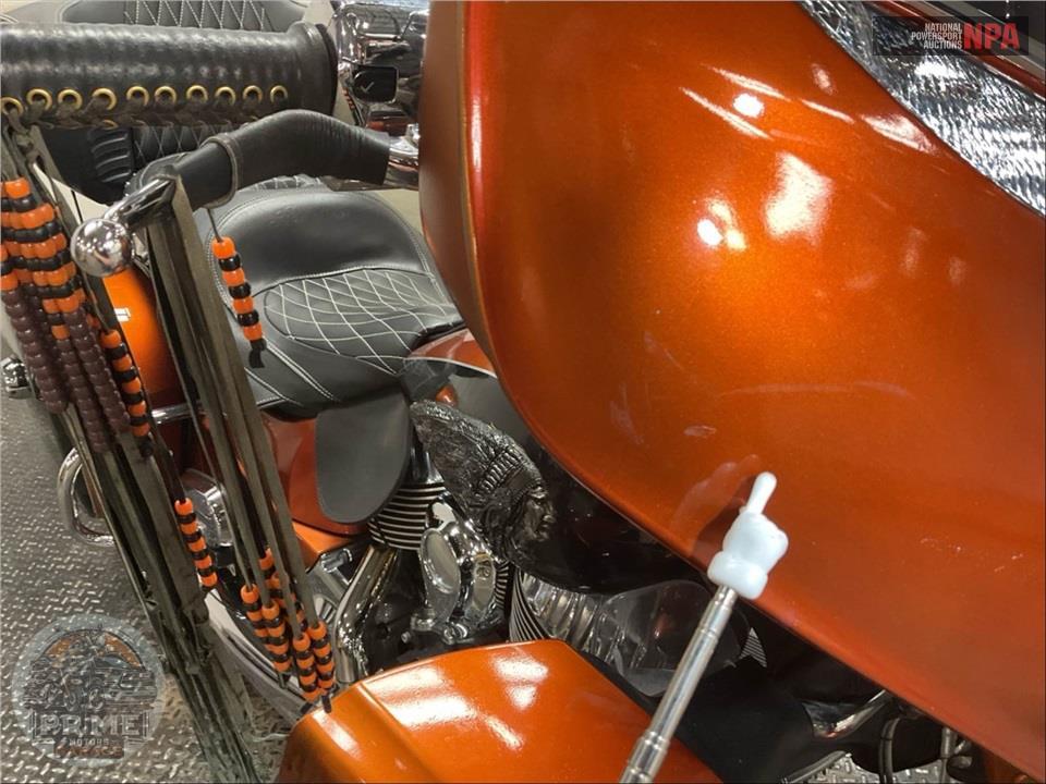 2018 Indian Motorcycle ROADMASTER (TWO-TONE) — фото 18