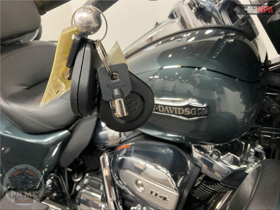 2020 Harley-Davidson FLHTCUTG TRI GLIDE ULTRA — фото 11