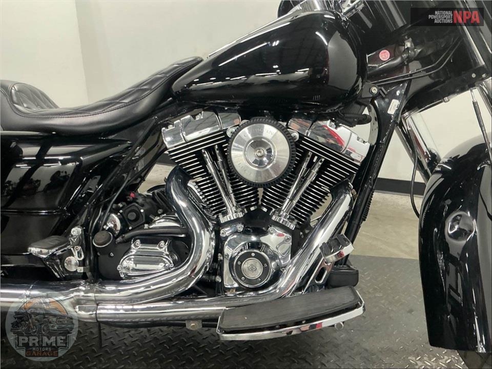2004 Harley-Davidson FLHTC ELECTRA GLIDE CLASSIC — фото 6