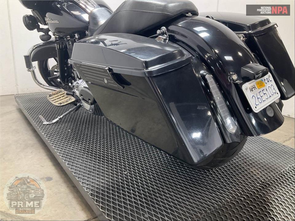2013 Harley-Davidson FLHX STREET GLIDE — фото 24