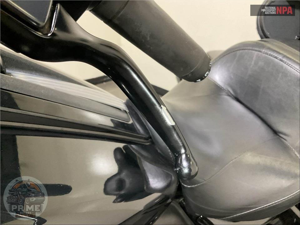 2023 Harley-Davidson FLTRK ROAD GLIDE LIMITED — фото 34