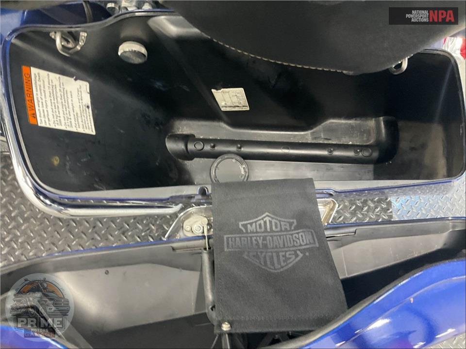 2016 Harley-Davidson FLHTCU ULTRA CLASSIC ELECTRA GLIDE — фото 25