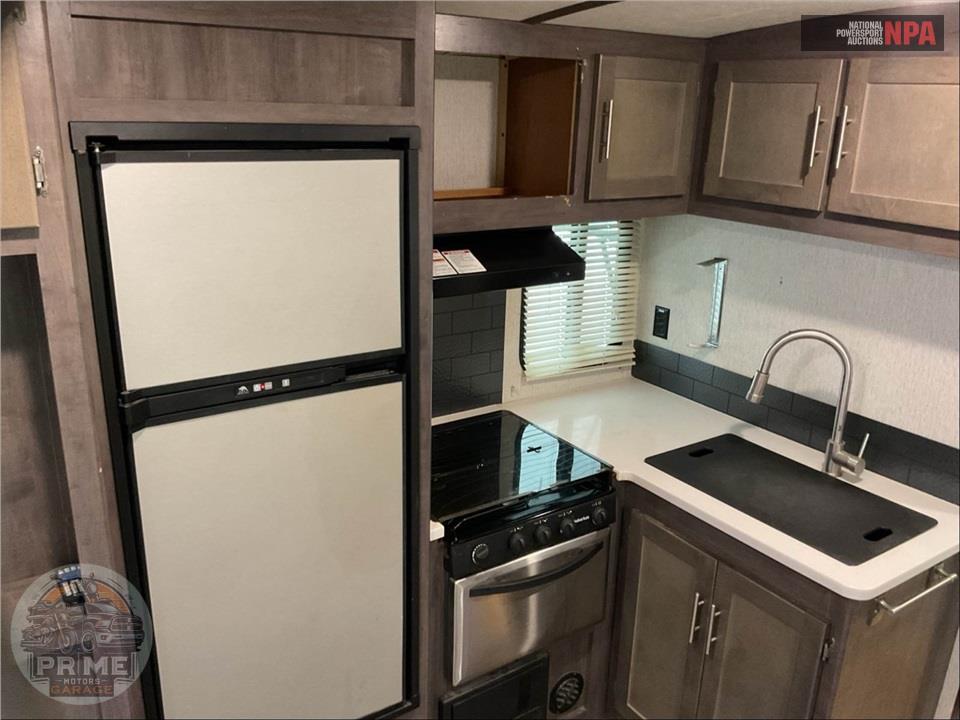 2019 Crossroads Rv M-253 RB - SUNSET TRAIL SUPER LITE SERIES — фото 20
