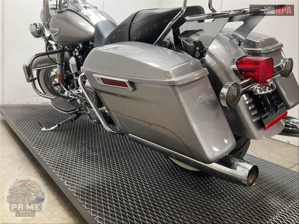 2016 Harley-Davidson FLHR ROAD KING — фото 15