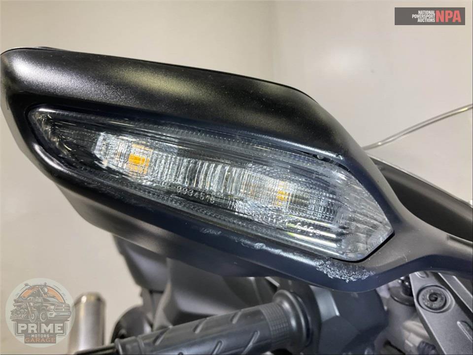 2021 Honda CBR1000RR — фото 23