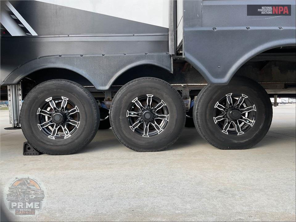 2021 Alliance Rv M-41V15 - VALOR TOY HAULER TOY HAULER SERIES — фото 57