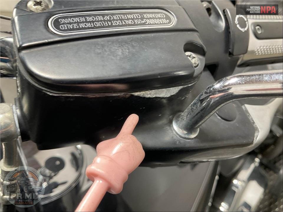 2014 Harley-Davidson FLHTCU ULTRA CLASSIC ELECTRA GLIDE — фото 35