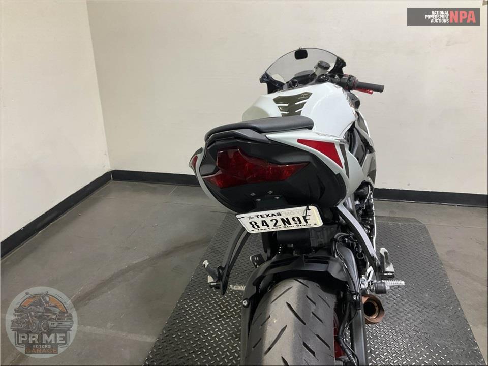 2025 Kawasaki ZX636KSFAL NINJA ZX-6R — фото 45