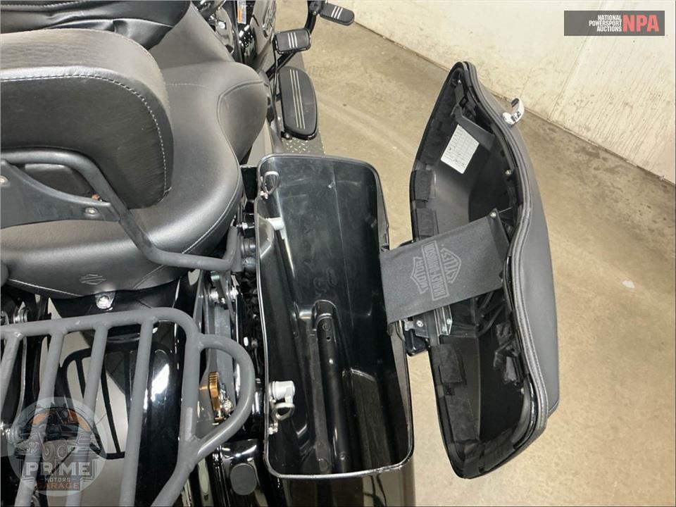 2018 Harley-Davidson FLTRXS ROAD GLIDE SPECIAL — фото 30
