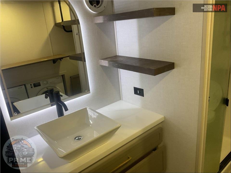 2025 Wildwood By Forest River M-ROOST43 - HERITAGE GLEN FIFTH WHEEL SERIES — фото 19