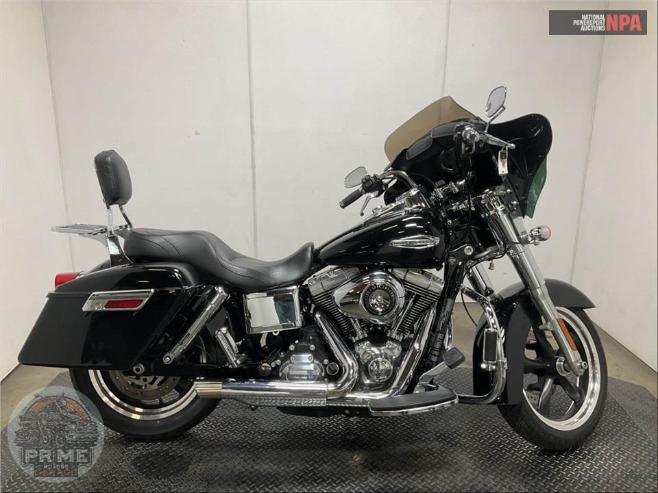 2013 Harley-Davidson FLD-103 DYNA SWITCHBACK — фото 1