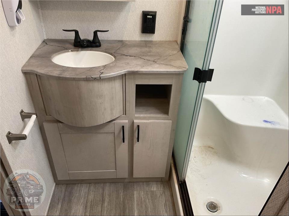 2023 East To West M-375BH-OK - TANDARA FIFTH WHEEL SERIES — фото 17