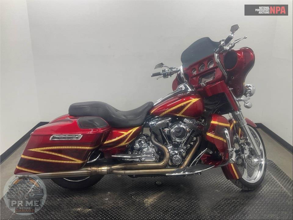 2015 Harley-Davidson FLHXS STREET GLIDE SPECIAL — фото 1