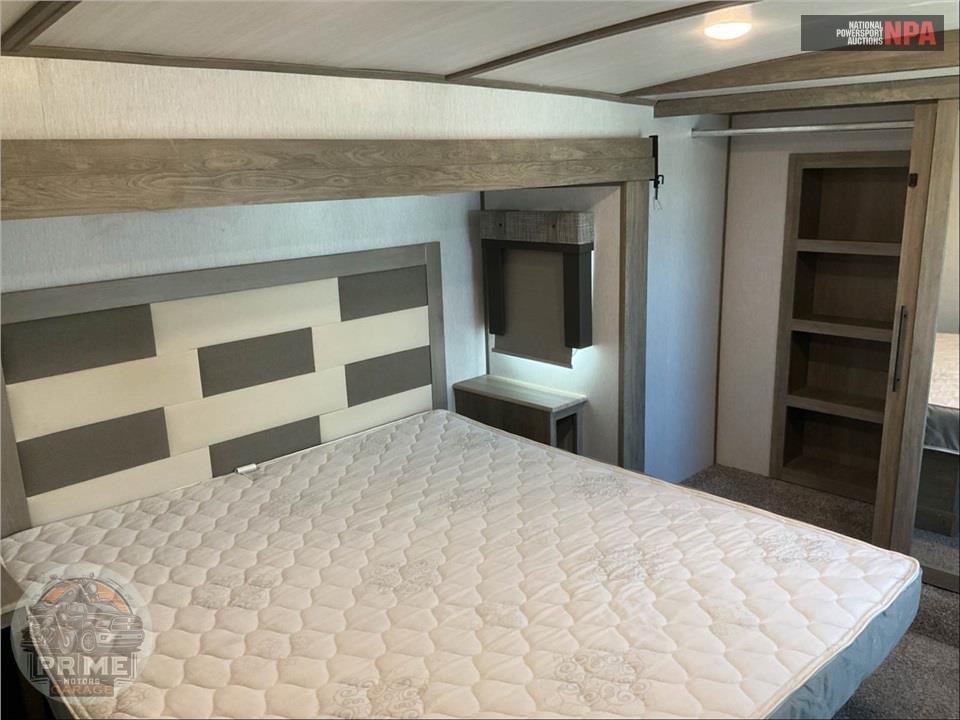 2022 Wildwood By Forest River M-34RL - HERITAGE GLEN ELITE FIFTH WHEEL SERIES — фото 11