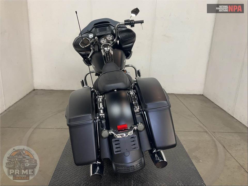 2015 Harley-Davidson FLTRX ROAD GLIDE — фото 4