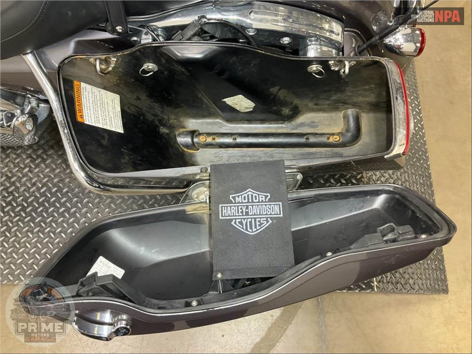 2014 Harley-Davidson FLHXS STREET GLIDE — фото 22