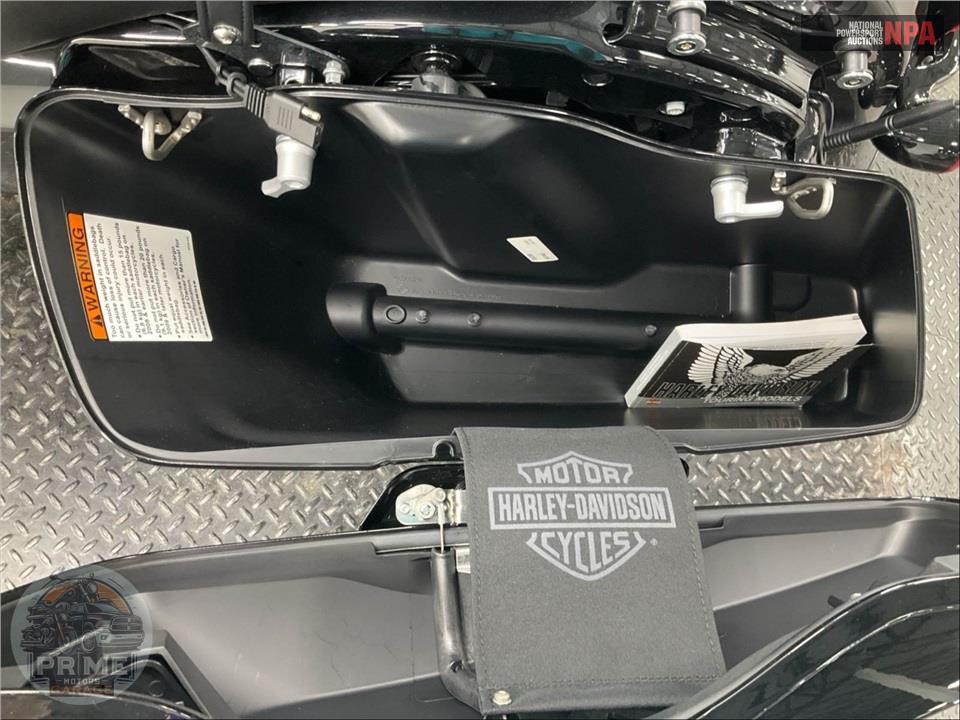 2021 Harley-Davidson FLHXS STREET GLIDE SPECIAL — фото 17