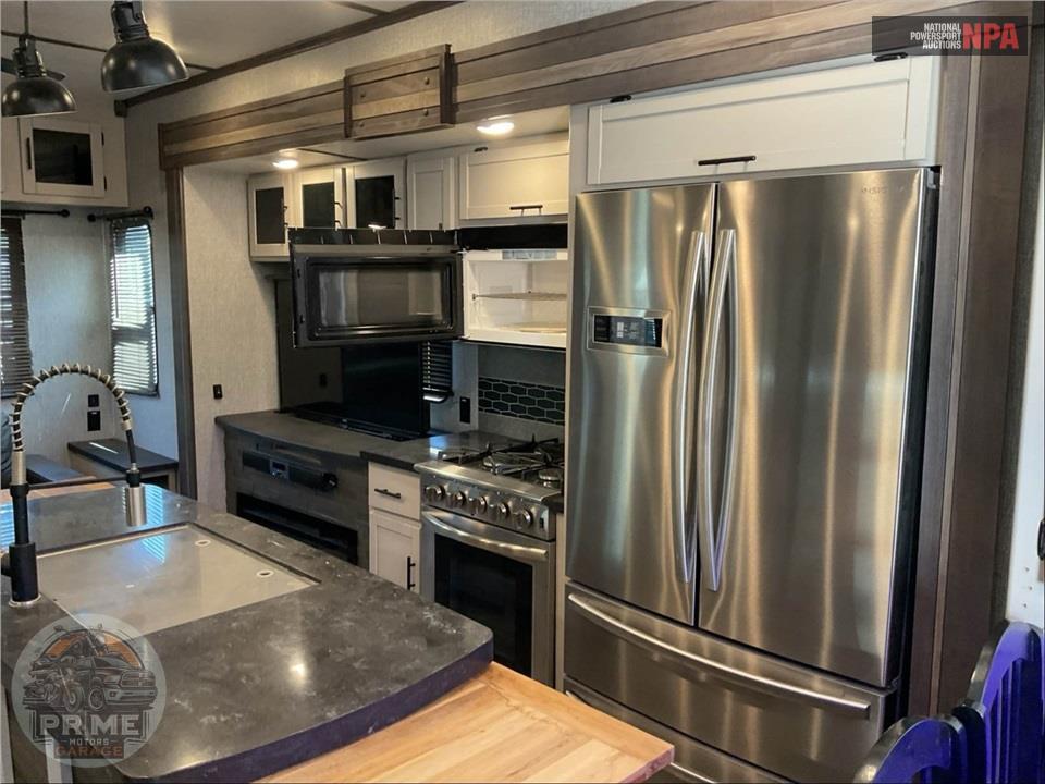 2021 Crossroads Rv M-374 BAR - HAMPTON SERIES — фото 6