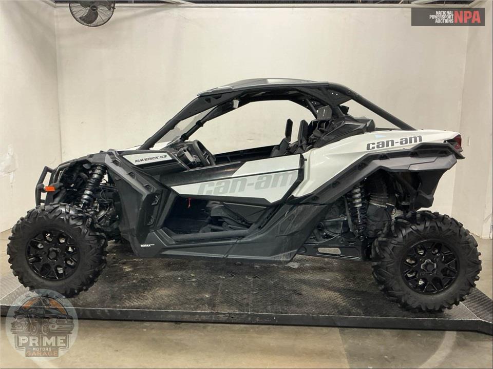 2018 Can-Am MAVERICK X3 TURBO — фото 3