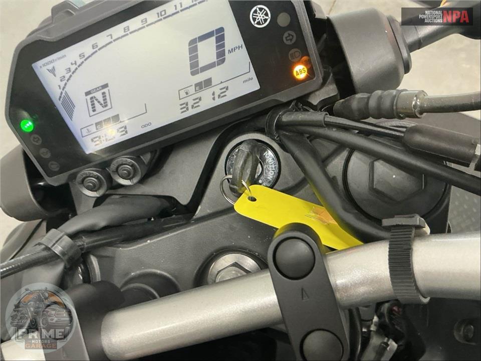 2023 Yamaha MT-03 — фото 12