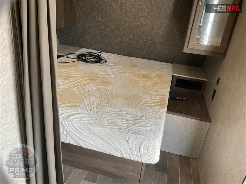 2019 Keystone Rv M-202 RD - SPRINGDALE SERIES — фото 13