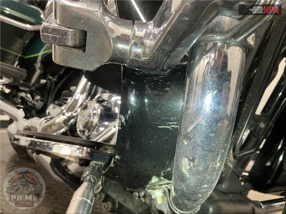 2015 Harley-Davidson FLHTK ELECTRA GLIDE ULTRA LIMITED — фото 16