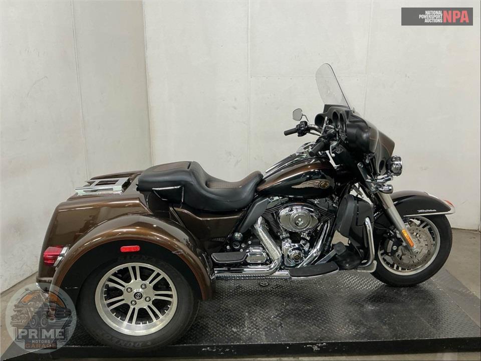 2013 Harley-Davidson FLHTCUTG TGLIDE UL CL ANN — фото 1
