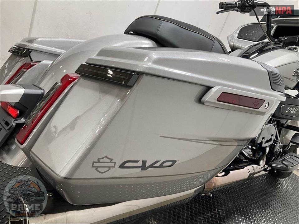 2023 Harley-Davidson FLTRXSE CVO ROAD GLIDE — фото 15