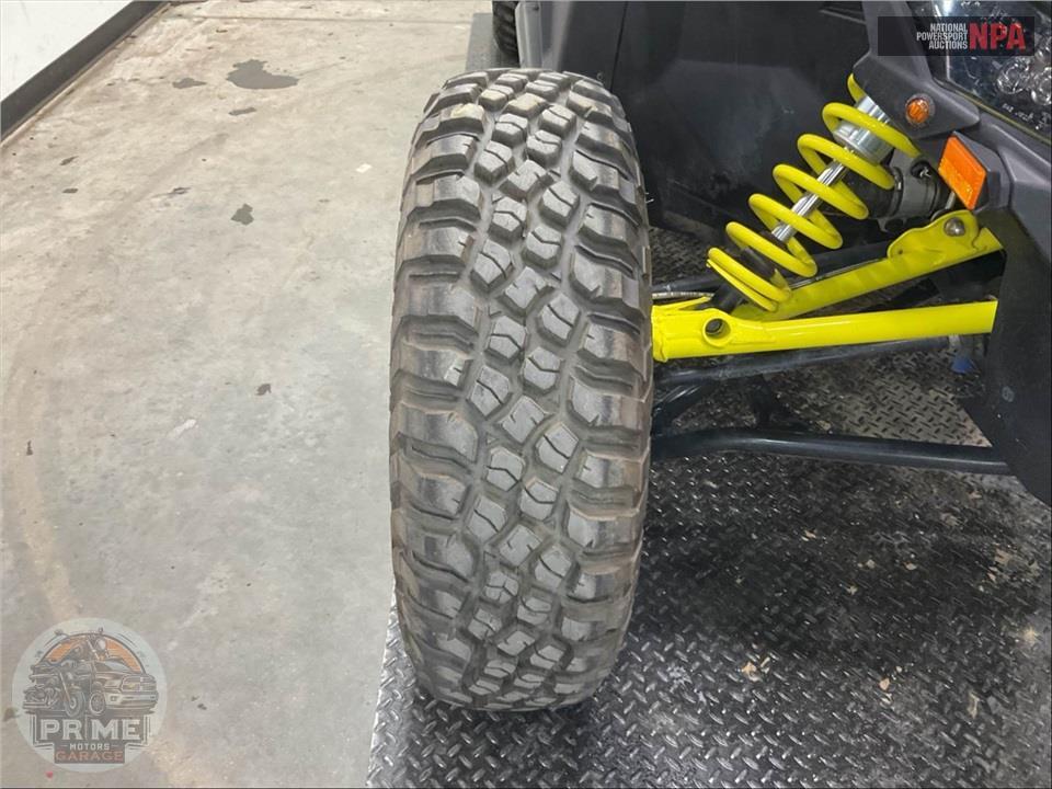 2018 Can-Am MAVERICK X3 TURBO — фото 15