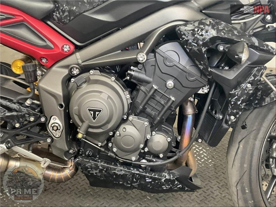 2022 Triumph STREET TRIPLE 765 RS (SILVER) — фото 6