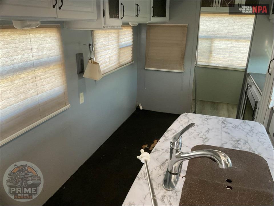 2012 Keystone Rv M-358 RLT - MONTANA MOUNTAINEER FIFTH WHEEL SERIES — фото 10