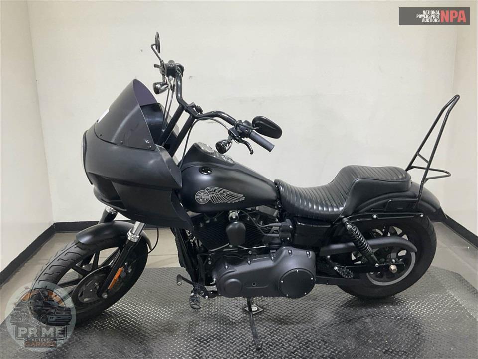 2017 Harley-Davidson FXDB STREET BOB — фото 3