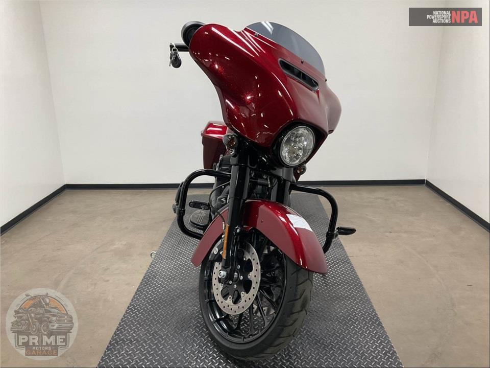 2018 Harley-Davidson FLHXS STREET GLIDE SPECIAL — фото 2