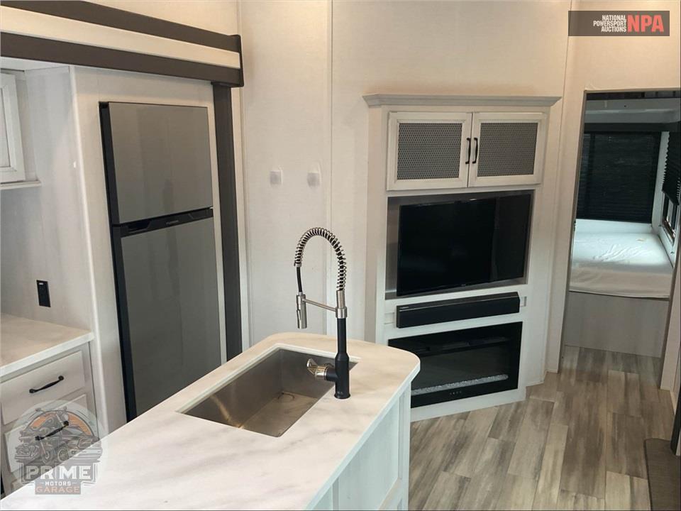2023 Keystone Rv M-35 BH - SPRINTER FIFTH WHEEL SERIES — фото 9