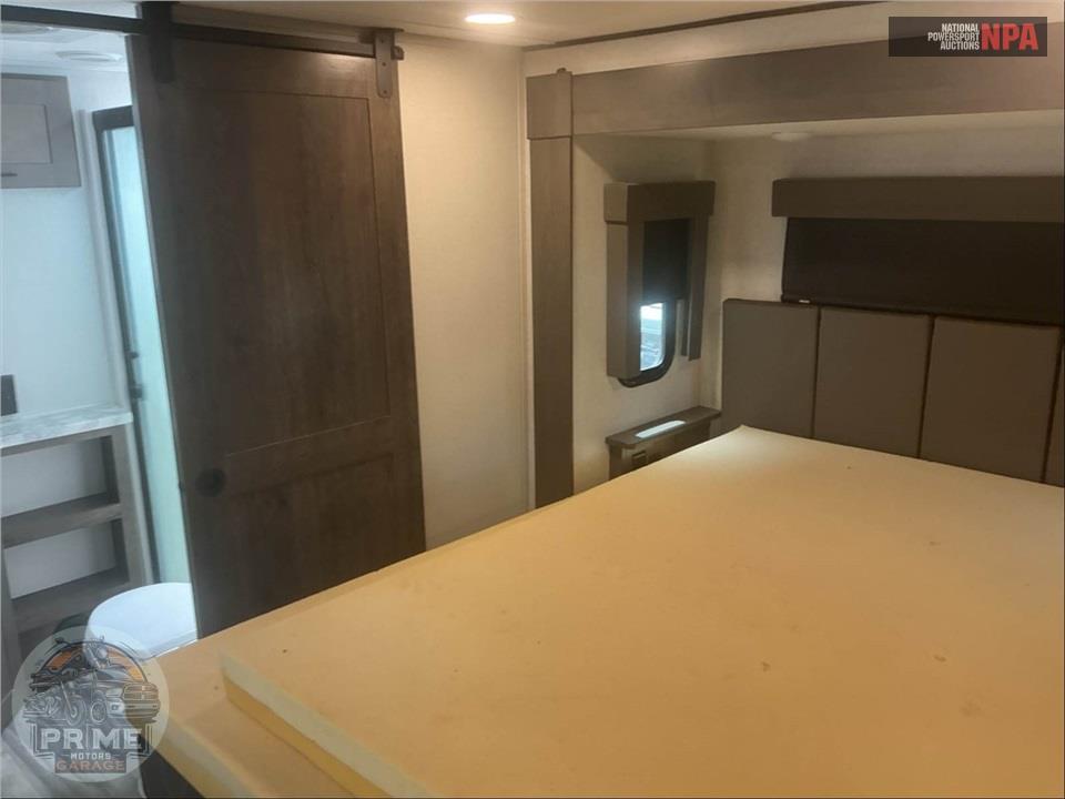 2022 Alliance Rv M-42V13 - VALOR FIFTH WHEEL SERIES — фото 12