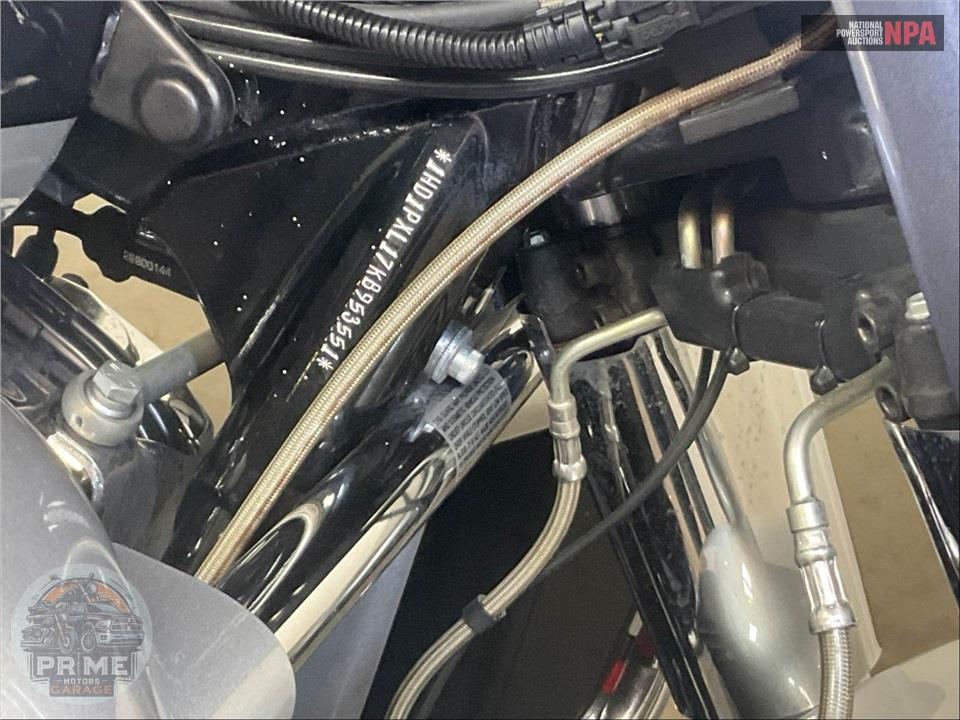 2019 Harley-Davidson FLHXSE CVO STREET GLIDE — фото 10