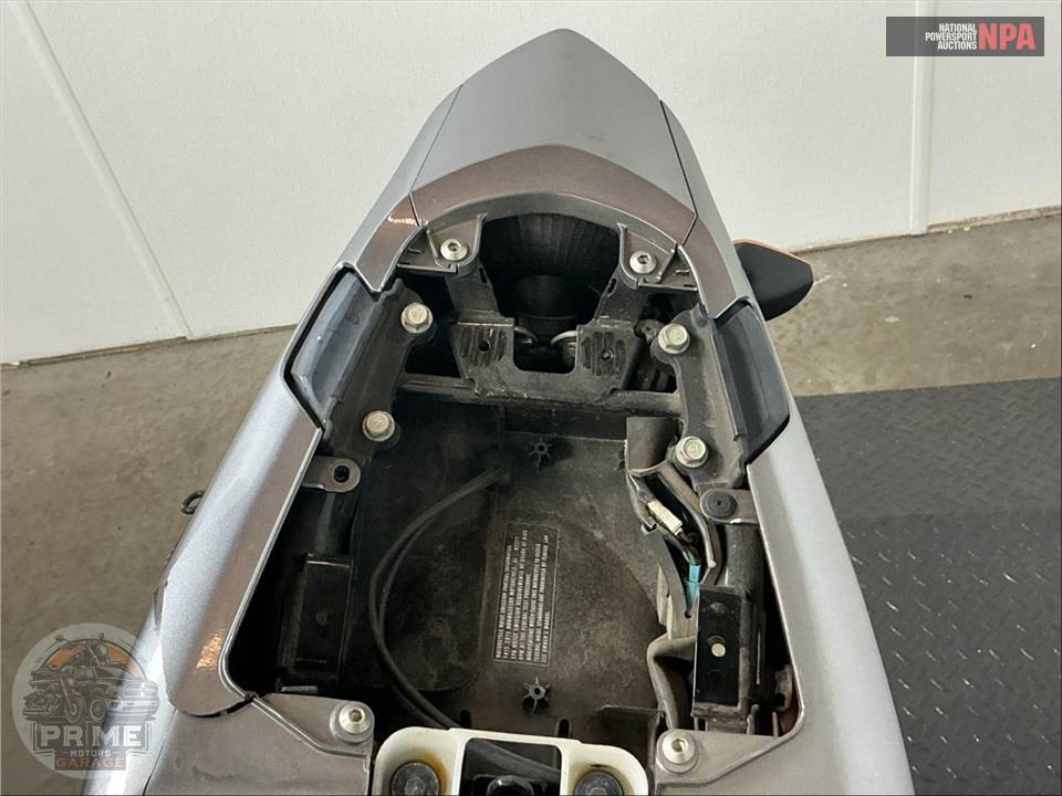 2015 Honda CBR500RF — фото 15