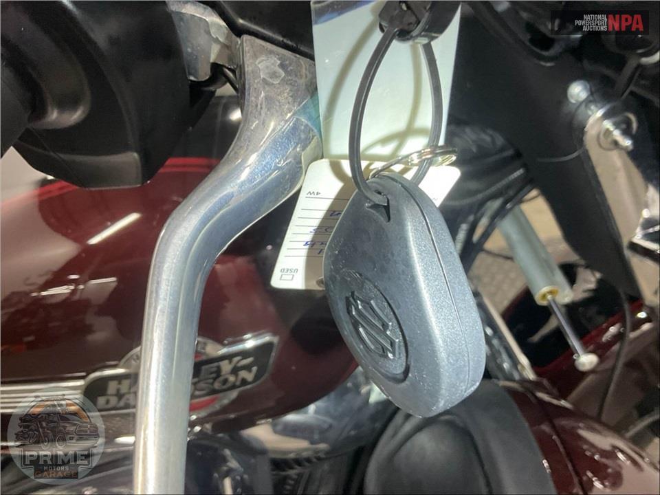 2022 Harley-Davidson FLHTCUTG TRI GLIDE ULTRA CLASSIC — фото 19