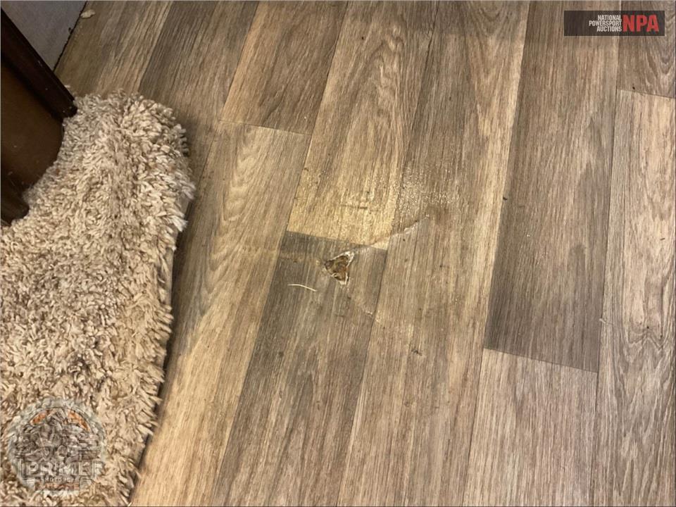 2017 Keystone Rv M-3791 RD - MONTANA FIFTH WHEEL SERIES — фото 28