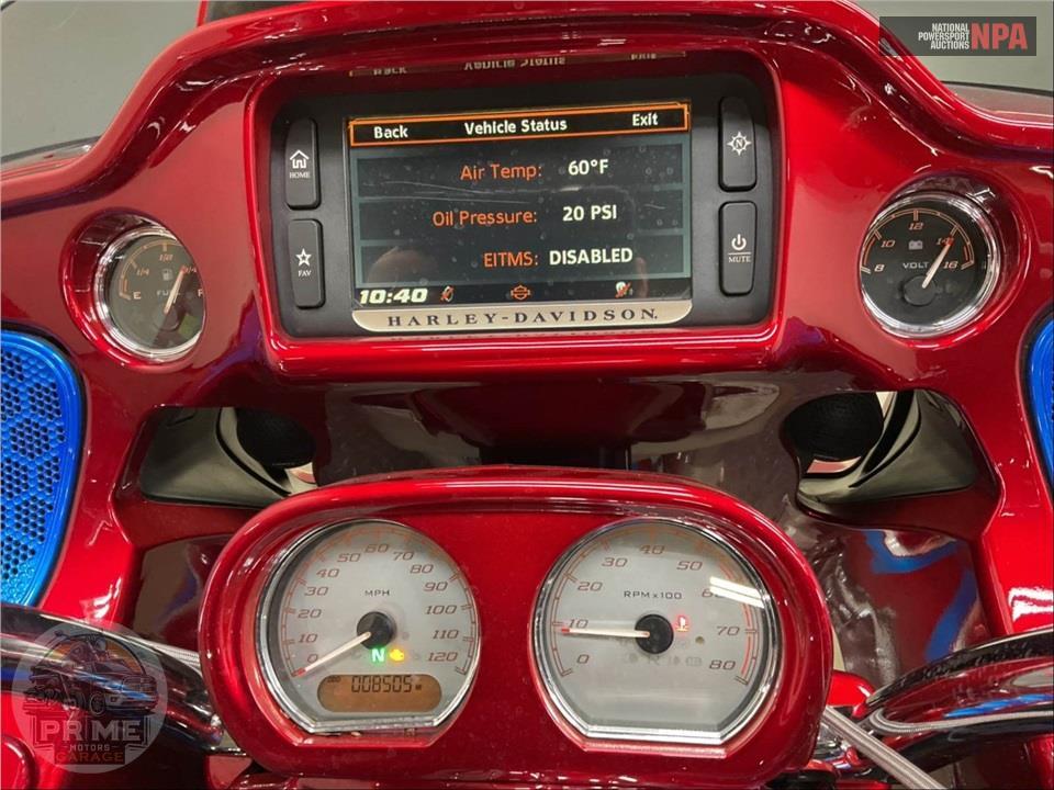 2016 Harley-Davidson FLTRU ROAD GLIDE ULTRA — фото 2