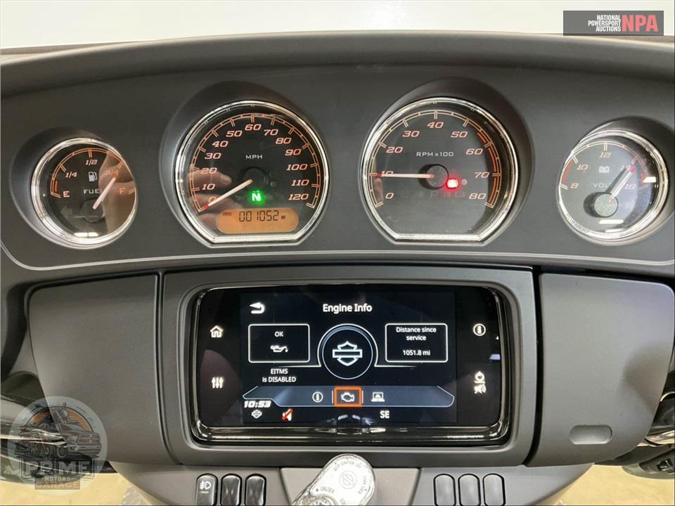 2023 Harley-Davidson FLHTCUTG TRI GLIDE ULTRA CLASSIC — фото 5